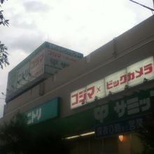 店頭付近