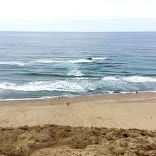 馬の背からの日本海。駆け下りたくなる・・・