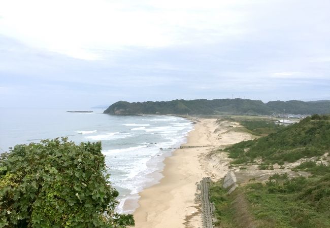 国道からすぐ。山陰の海岸線を一望