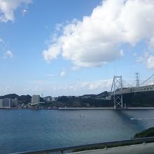 窓からは関門海峡