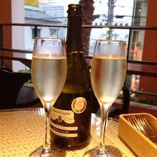 今日の飲み物はワインです