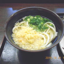 かけうどんの小（230円）