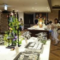 バイキングですが、ゆったりと食べられました