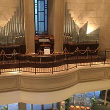 存在感のあるオルガン