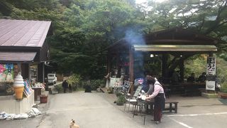 美味しい川魚が食べられます