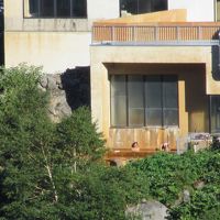 遠くからですが男湯の露天は見えちゃいます