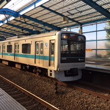 各停しか停まらない厚木駅で