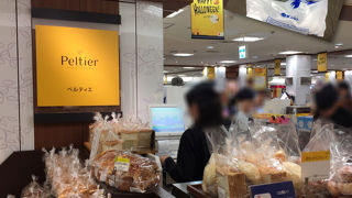 調理パンは少ないぺルティエ