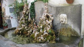 にぎわっています