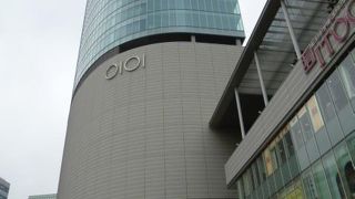 店員さんも皆お洒落で、着こなしの勉強になります。