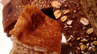 パン食べ放題ランチ