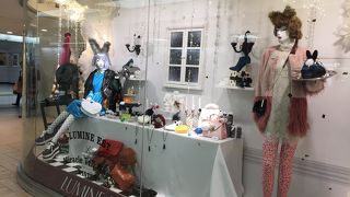 ルミネESTのターゲットは２０代？