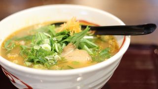 ファーストフードより早い！？スープが選べるラーメン屋。