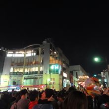 川越まつりのペペの前