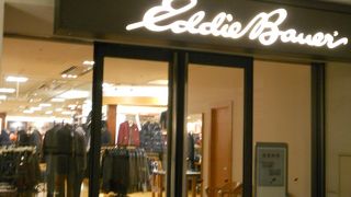 アメリカのカジュアルウェアブランド