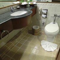 トイレ＆シャワールーム