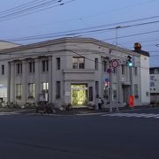 味わい深い建物