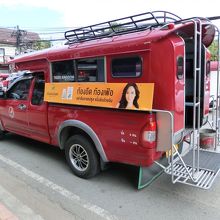 市内は赤色。市内どこでも走っている