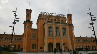 城砦のような外観