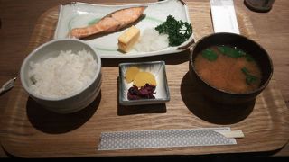 羽田空港国際線ターミナルにある定食屋さん