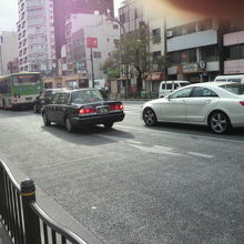 浅草通りの様子です。浅草通りは、国道４６３号線の通称です。