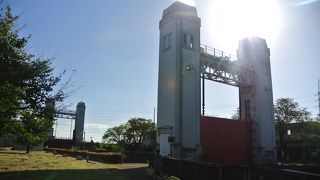 十石舟で行けます。