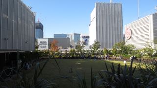 三越９階にある屋外スペースです