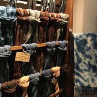 デザインされたラオスの民芸品