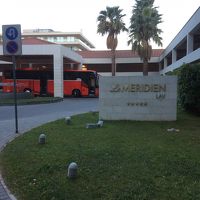 正面入り口玄関