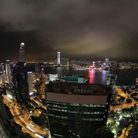 窓からの夜景は最高ですね