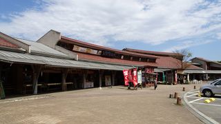 高津川沿いにある道の駅