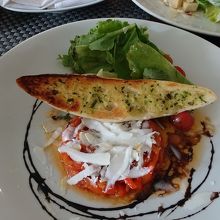 ガーリックトースト　他にパスタも絶品