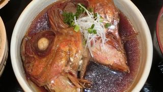 土砂降りの伊東マリンタウンへ。