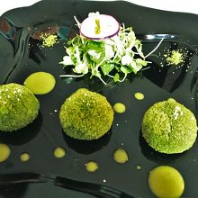 前菜のエスカルゴ！