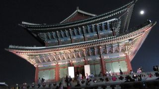 夜間ライトアップは確かに映えます