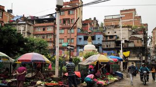 タメルチョーク、インドラチョーク、アサンチョークと繋がっています