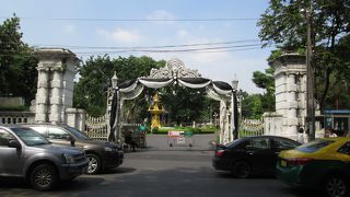 王様の写真が飾られていました