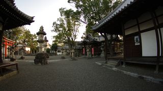 重要伝統的建造物群保存地区の南西の端にある神社