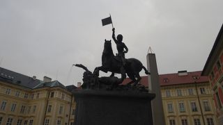 かわいらしい像。