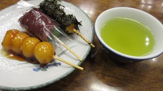 お団子セットと美味しいお茶 ♪
