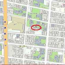 西岸寺は、左衛門橋通りから西に入った通り沿いにあります。