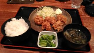 みんな御飯と味噌汁のおかわりします。