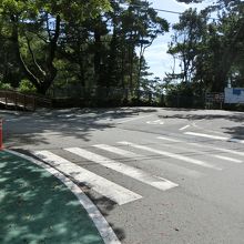 吊り橋近くの駐車場