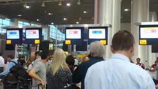 渋滞が結構ひどいです