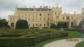 広大な宮殿です。