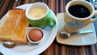 ベーカリーパーラーペリカン 守山志段味店