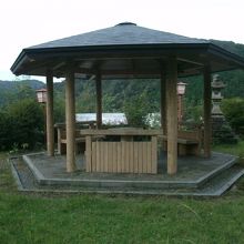 清正公園にある東屋