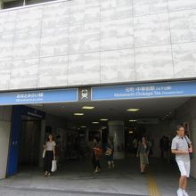 ホームからここの出入り口まで結構距離がある！