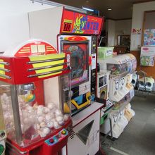 ゲームコーナーなんか昭和っぽい温泉旅館を思い出す