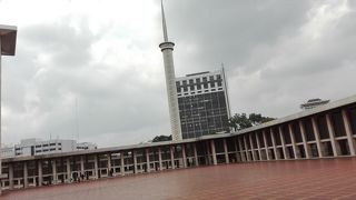 広大な寺院でした